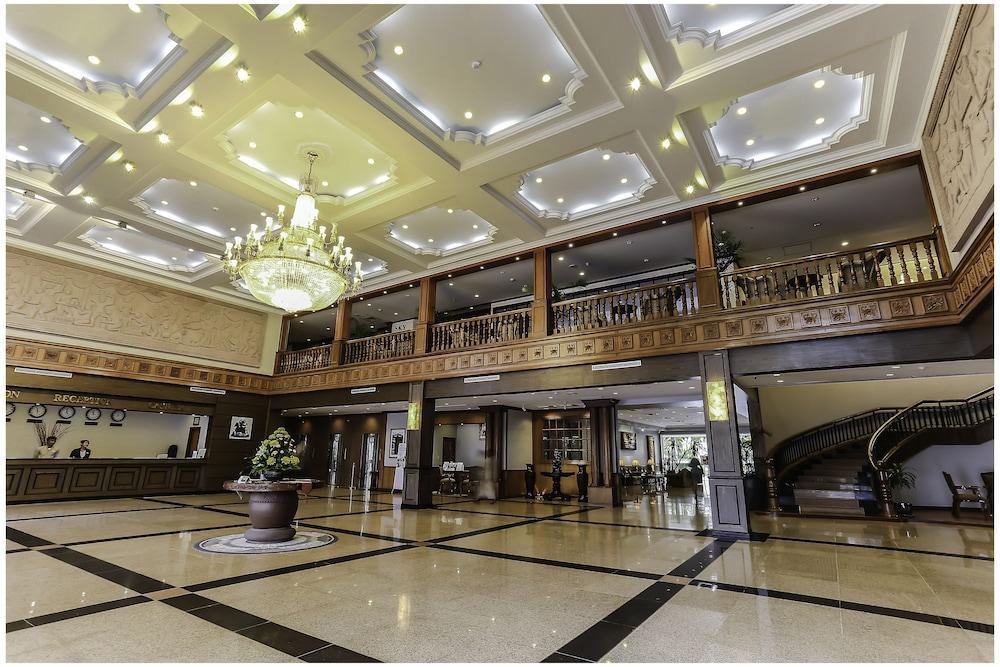 Angkor Howard Hotel Siem Reap Exteriör bild
