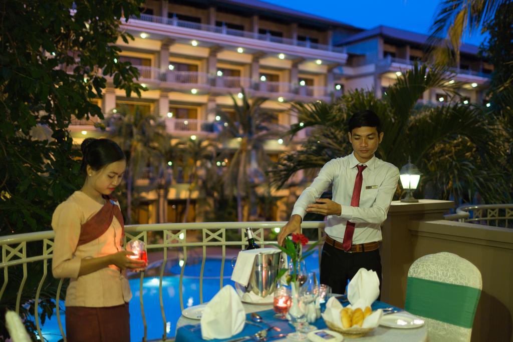 Angkor Howard Hotel Siem Reap Exteriör bild