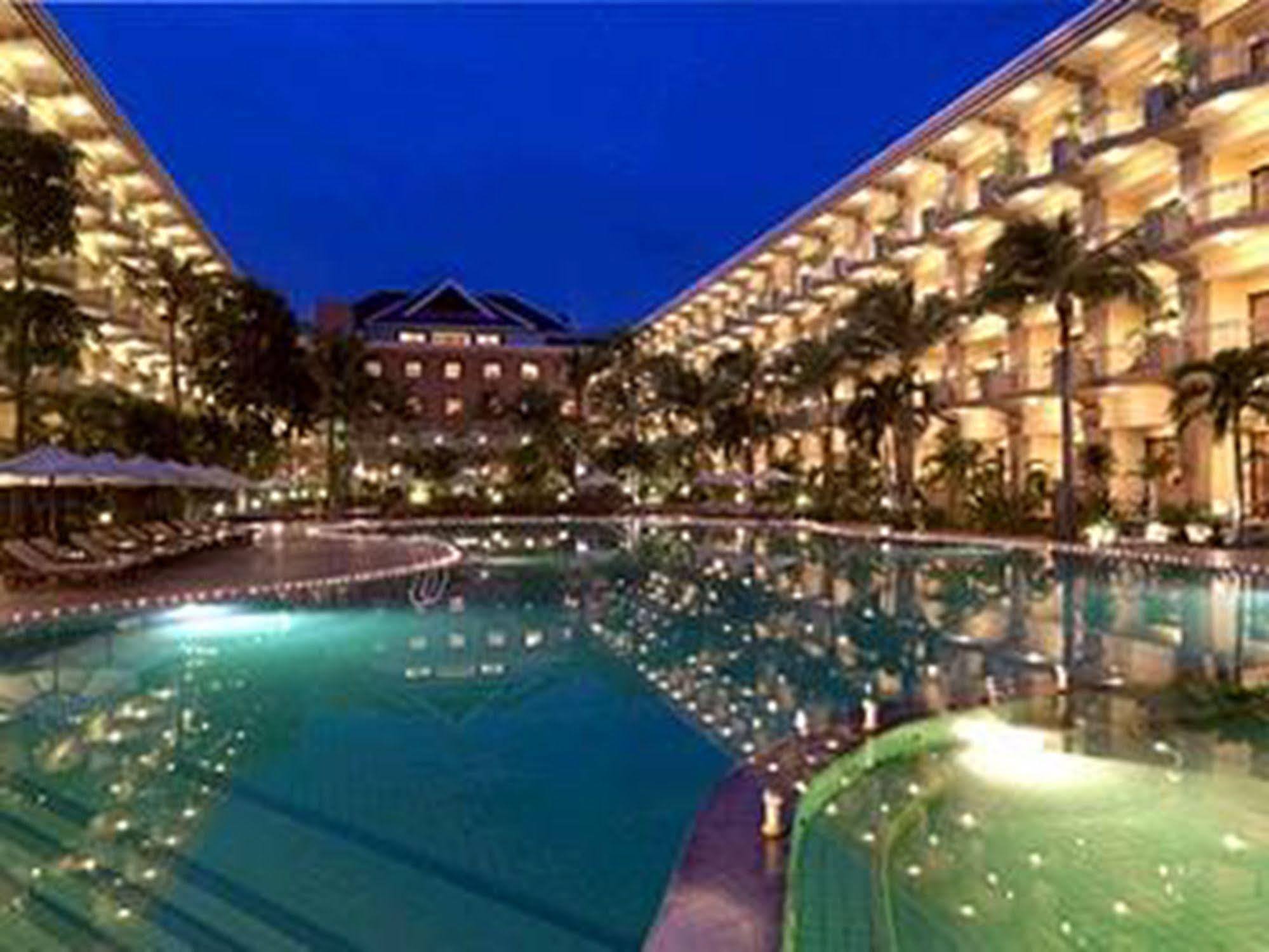Angkor Howard Hotel Siem Reap Exteriör bild