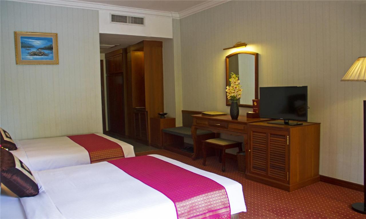 Angkor Howard Hotel Siem Reap Exteriör bild