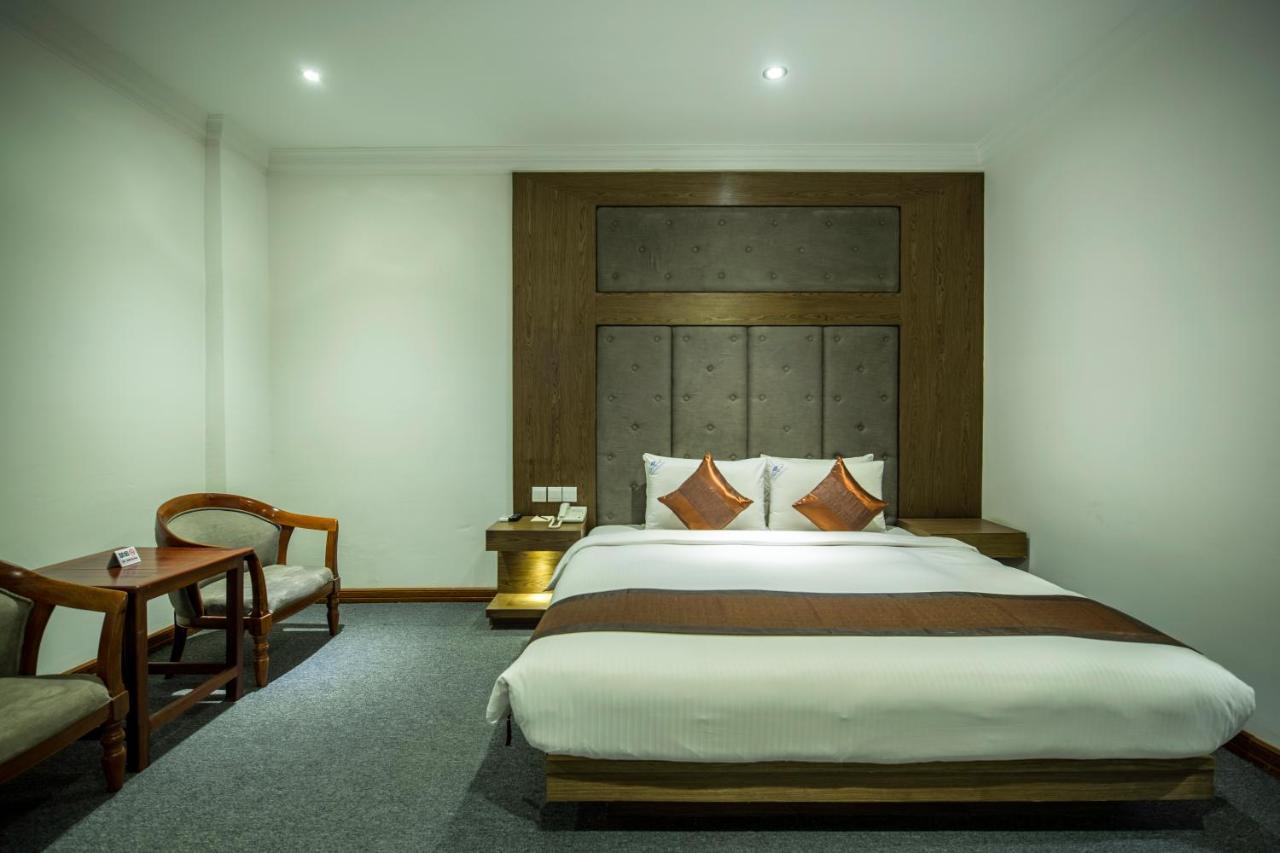 Angkor Howard Hotel Siem Reap Exteriör bild