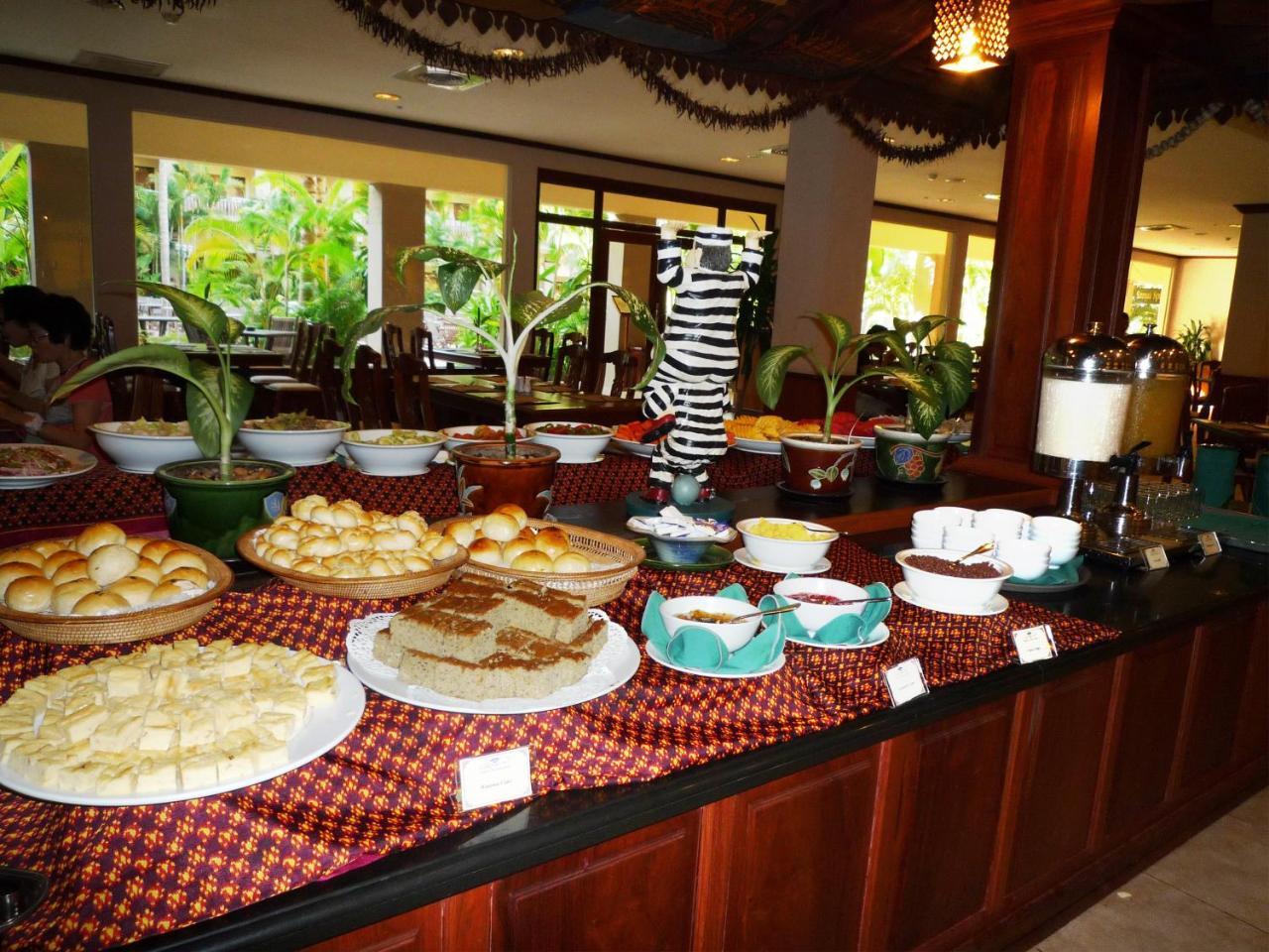 Angkor Howard Hotel Siem Reap Exteriör bild